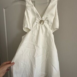 White Sleeveless Dress